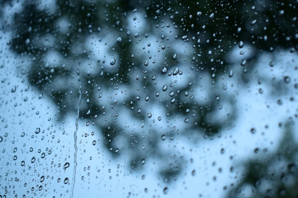 サンルーム　雨漏り